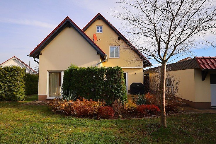 Foto Gro�es Einfamilienhaus mit Keller, Wintergarten, Kamin und ganz viel Platz in Grimma.