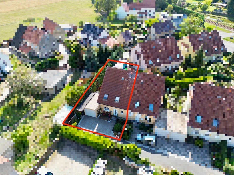 Luftaufnahme Doppelhaush�lfte Lau�nitz