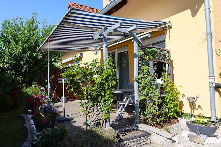 Ein Blick auf die Terrasse. Doppelhaush�lfte Lau�nitz