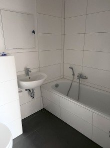 Bad +++ 3-Zi-Whg. mit Balkon in Naunhof +++ EG