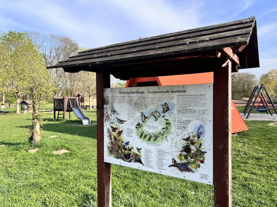 Spielplatz Erdmannshain Doppelhaush�lfte Naunhof