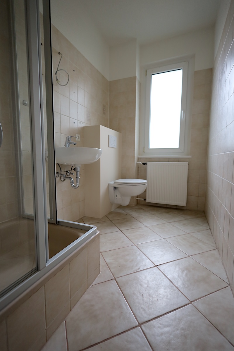 Bad im EG Einfamilienhaus Leipzig