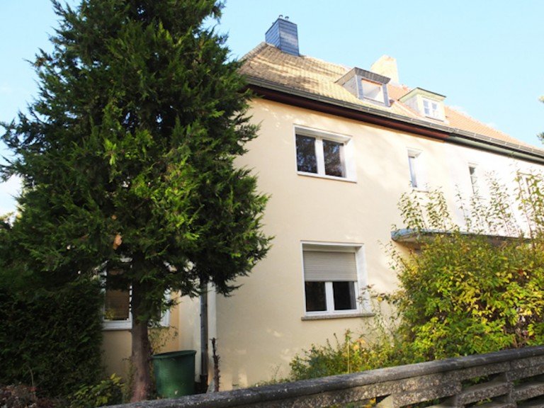 Das Objekt ist verkauft. Leipzig Doppelhaush�lfte +++Teilsanierte Doppelhaush�lfte in Leipzig-Marienbrunn +++