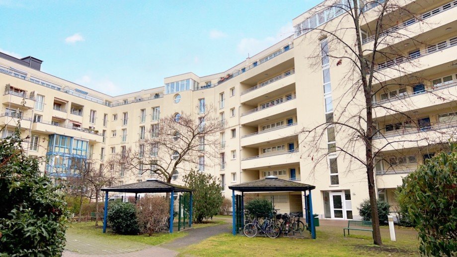 Fahrradpl�tze im Hof Etagenwohnung Leipzig