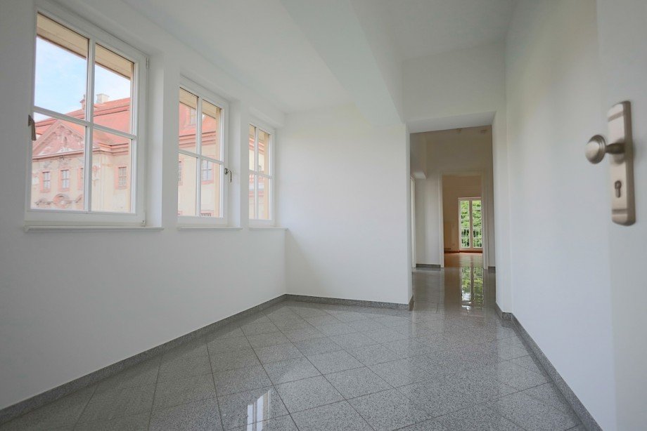 gro�er Flur Wohnung Brandis