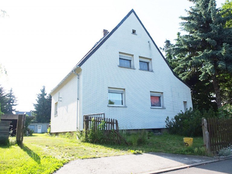 Das Objekt ist verkauft. Leipzig Einfamilienhaus +++ Sanierungsbed�rftiges Einfamilienhaus in toller Siedlungslage von Holzhausen