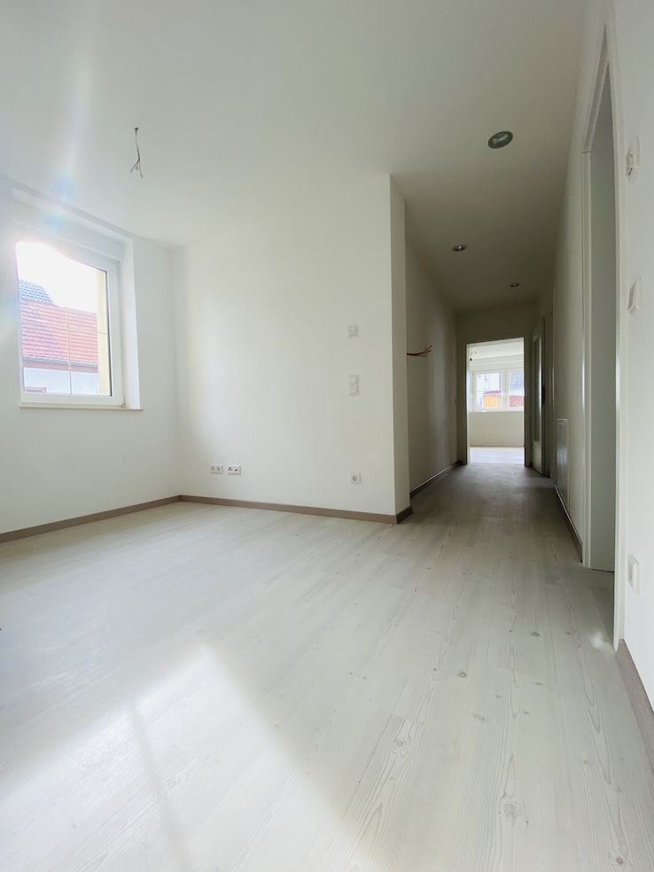 Als Garderobe, f�r den Schreibtisch, oder oder ... Terrassenwohnung Naunhof